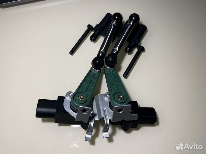 Датчик положения кузова Touareg Q7 Cayenne