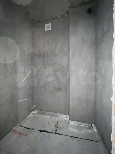 2-к. квартира, 104,3 м², 2/5 эт.