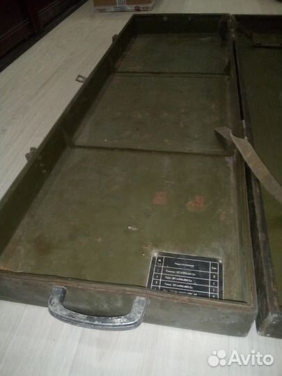 Ящик металлический,сейф