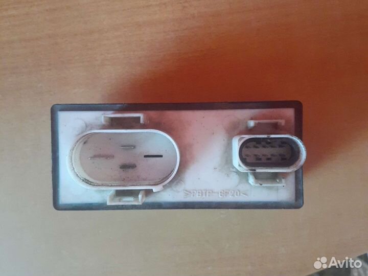 Реле управления вентилятора VW Golf 3