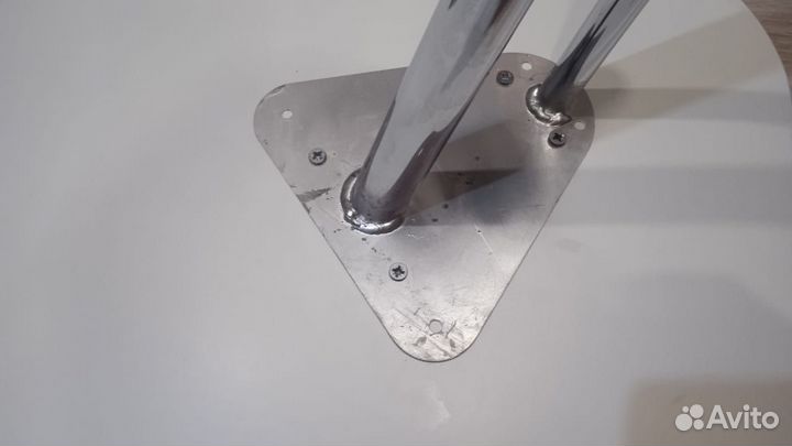 Кухонный стол