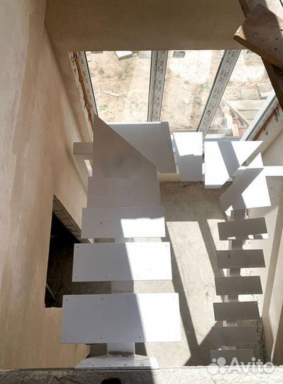 Лестница для загородного дома