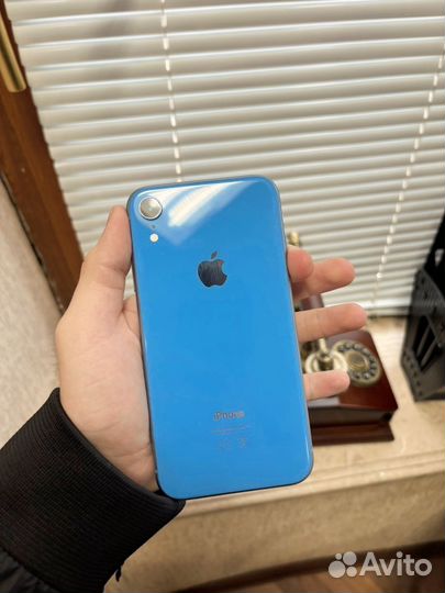 iPhone Xr, 64 ГБ