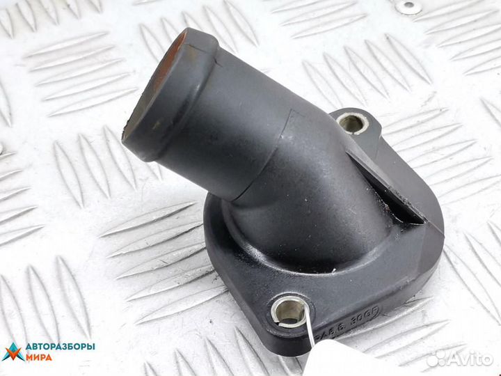 Корпус термостата Audi A4 B5 1998 048121121B