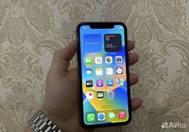 iPhone Xr, 64 ГБ