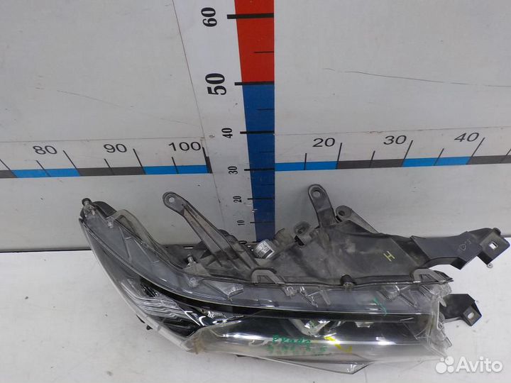 Фара правая Toyota Land Cruiser Prado