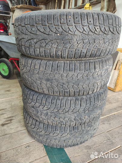 Pirelli Winter Carving Edge 215/65 R16