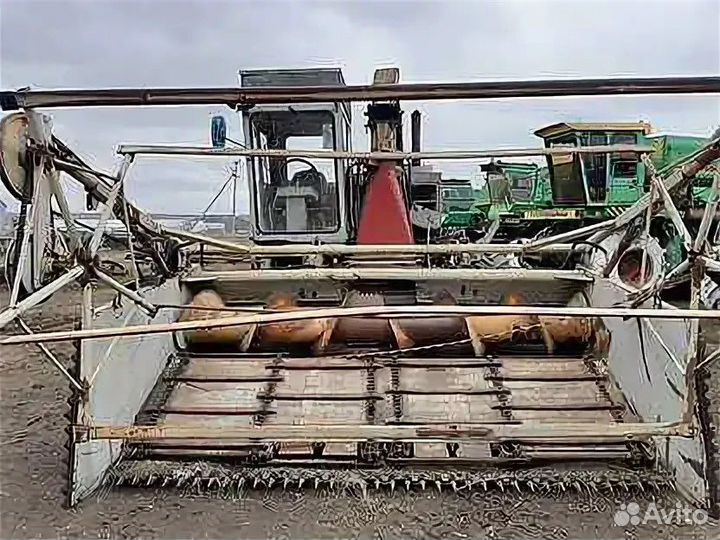 Жатка кукурузная