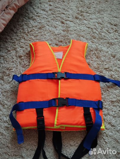 Плавательный жилет