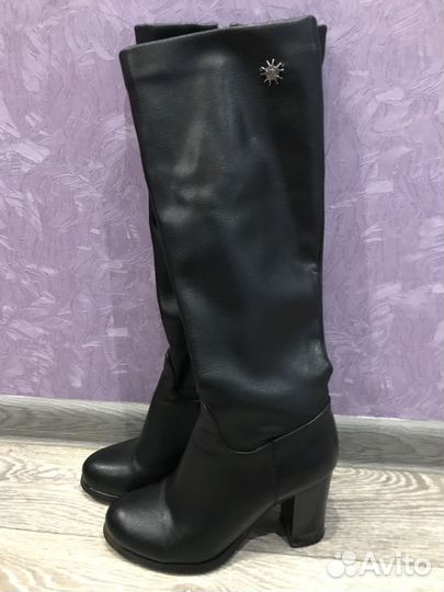 Продам осенние сапоги 35р