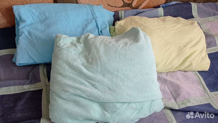 Простыни махровые на резинке