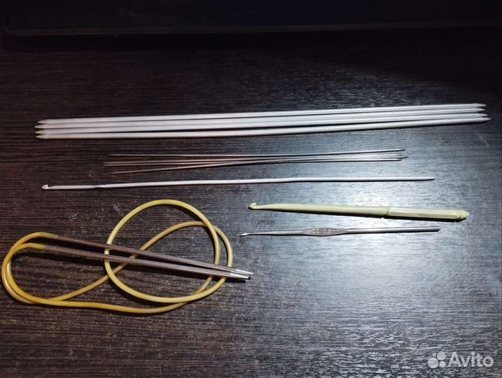 Спицы и крючки для вязания