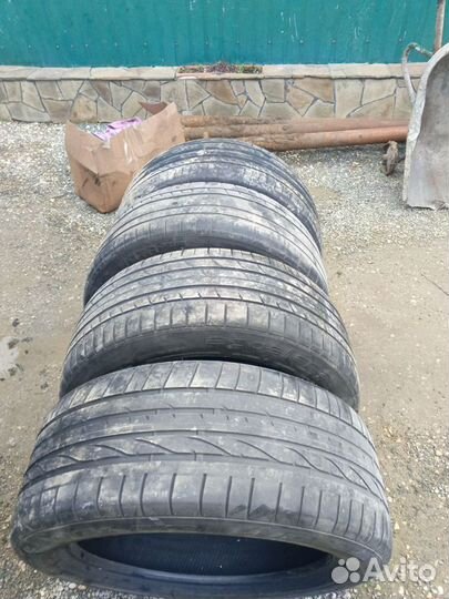 Accelera 651 275/45 R20