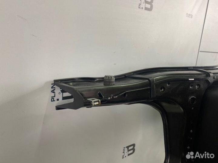 Передняя панель (телевизор) Bmw 3 E90 2007