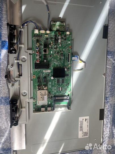 Телевизор LG 28LB498U В разборе