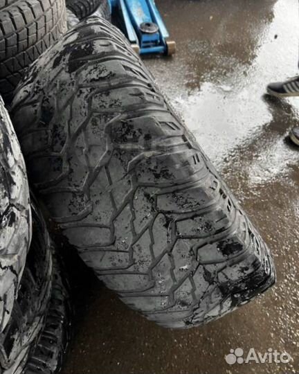 Cooper Discoverer STT 265/70 R17