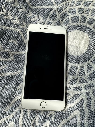 Телефон iPhone