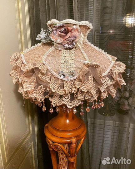 Торшер из натурального ротанга