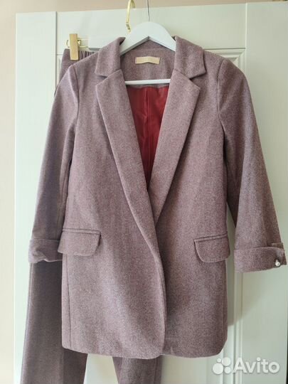 Брючный костюм женский 40-42