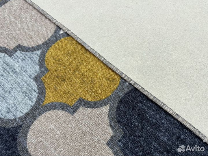 Палас новый 1.5х2.3м