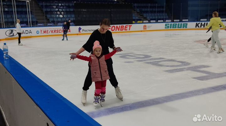 Тренер по фигурному катанию