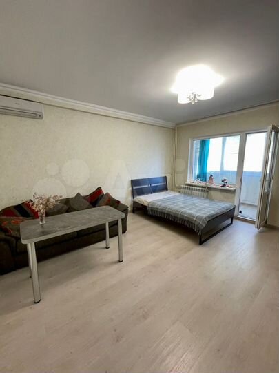 2-к. квартира, 67 м², 1/12 эт.