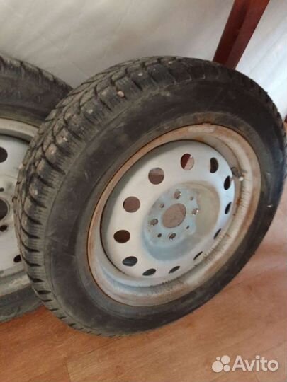 Комплект зимних колес на LADA r14