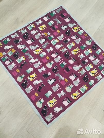 Шелковый платок новый