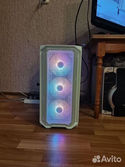 Белый игровой Intel 6 ядер, 12 поток, 16гб, 1060