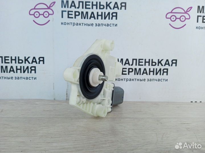 Моторчик стеклоподъемника передний левый BMW M5