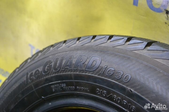 Yokohama Ice Guard IG30 215/60 R16