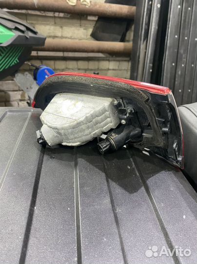 Фонарь задний правый Mazda 6