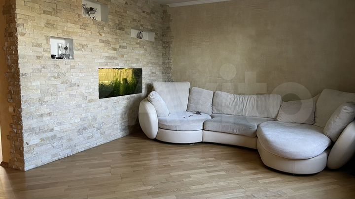 Дом 240 м² на участке 6 сот.