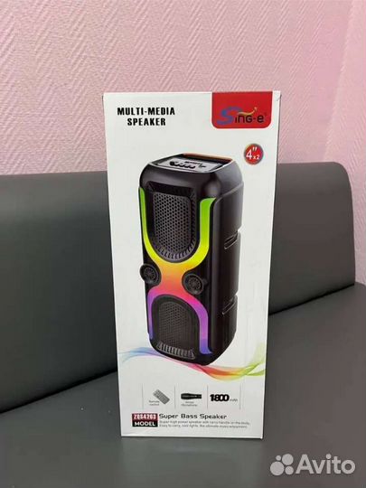 Музыкальная колонка с блютузом и караоке