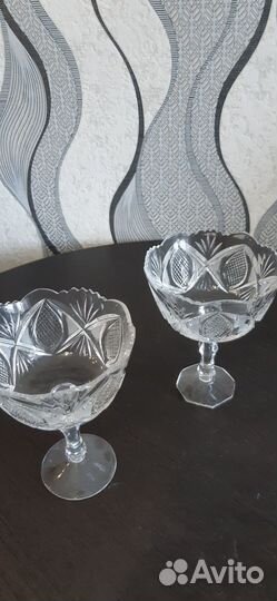 Креманка на ножке