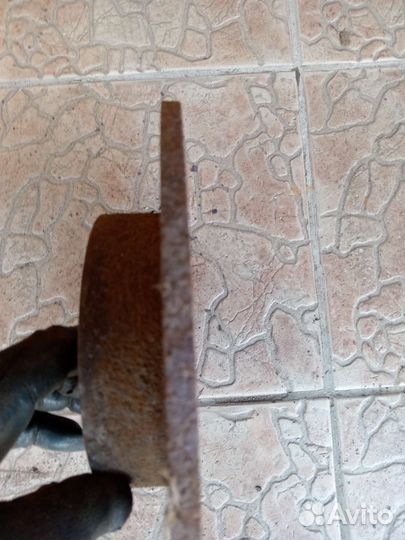 Диск тормозной передний на ауди 80 б3 1.8л