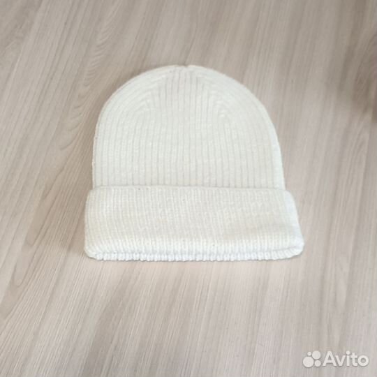 Новая весенняя шапка с отверотом