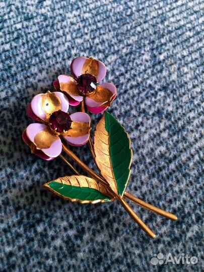 Антикварная брошь 60-х годов