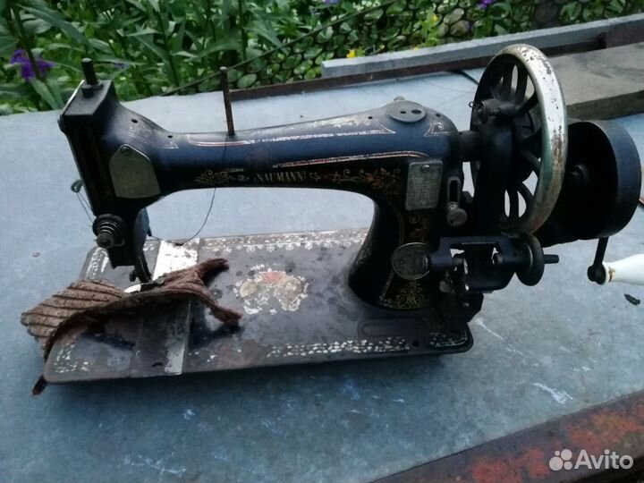 Швейная машина naumann (старинная) Юбилейная