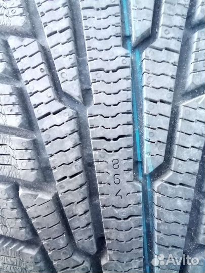 Nokian Tyres Hakkapeliitta R 215/65 R16 102R