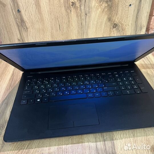 Ноутбук HP 15-ra073ur