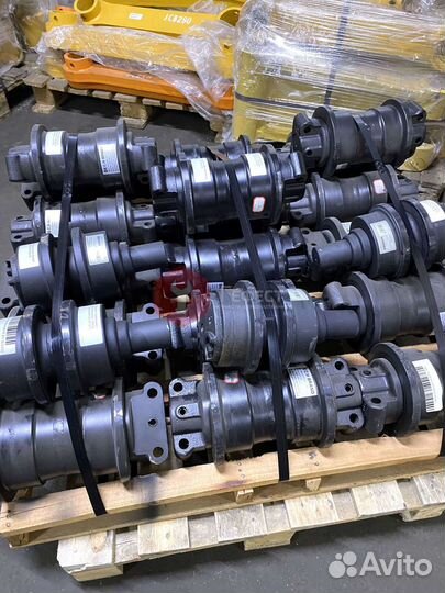 Каток опорный Hitachi 1081-04411