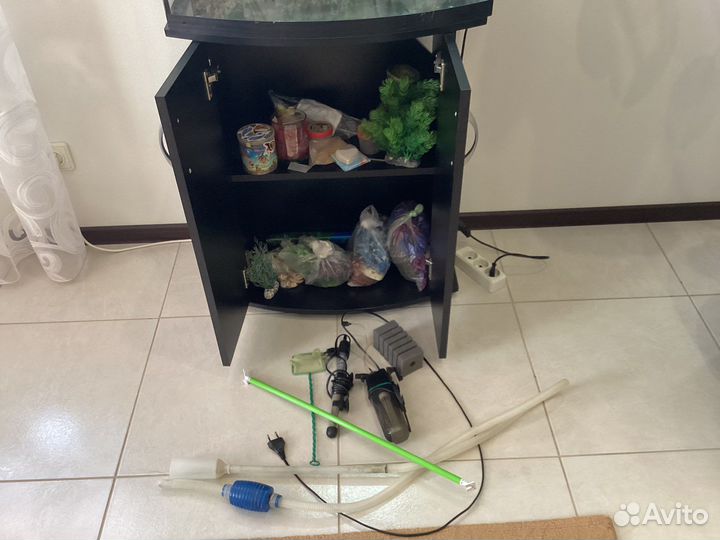 Аквариум с тумбой