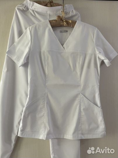 Медицинский костюм