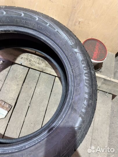 Goodyear UltraGrip Ice SUV Gen-1 215/60 R17