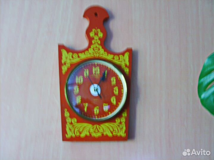 Часы кварцевые, настенные 