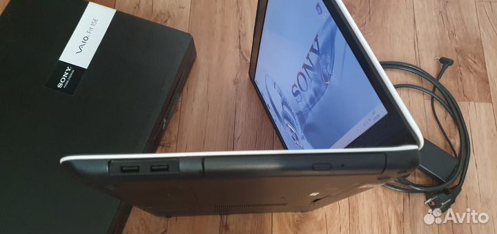 Ноутбук Sony Vaio SVF152A29V