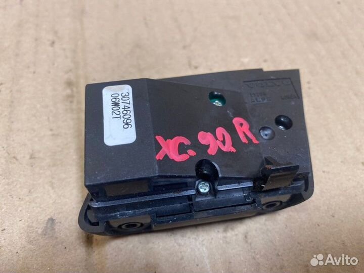 Блок кнопок задний правый Volvo Xc90 UK B5254T2