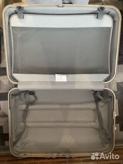 Чемодан samsonite