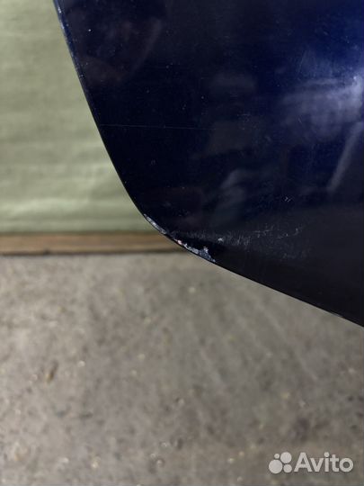 Дверь задняя правая toyota isis